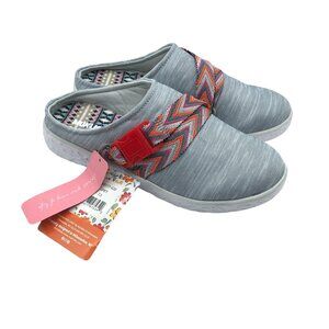 Muk Luks Boardwalk Promenade Clogs Slip-On 7.5 Non-Skid Criss-Cross Gray Red